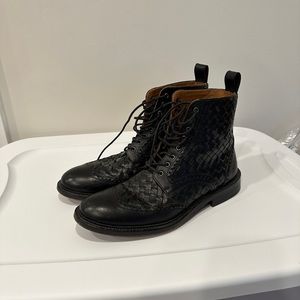 Taft Saint Boots - black leather woven